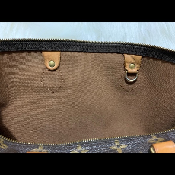 πS O L D π*** SPEEDY 40 *** - Picture 5 of 16